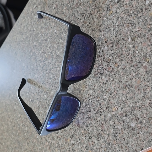 1901 Hollis 57mm Sunglasses - Picture 3 of 8